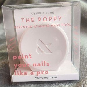 Olive & June Poppy - Brand New